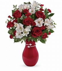 V100A Teleflora's Pair Of Hearts Bouquet 